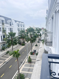 Bán Shophouse mặt trục chính 40,5m Dự án Hồng Hạc city, đối diện bãi đỗ xe