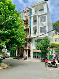 Biệt Thự Sang Nhất Huỳnh Lan Khanh, Tân Bình –DT: 5 x 18m, 5 tầng, Chỉ 24,8 tỷ