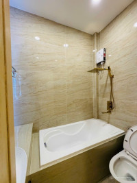 Lạc Long Quân-2 tầng 3PN-nhà mới full nội thất- hẻm xe hiw