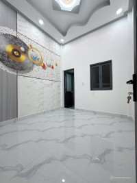 Nhà mới hai tầng 2PN-3WC giá chỉ hơn tỷ.