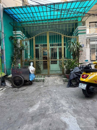 Lạc Long Quân -58m2 - 2 tầng 3PN giá chỉ 5 tỷ hơn