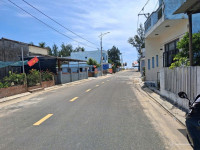 Lô đất gần 1000 m2, mặt tiền đường nhựa và view bãi tắm Bình Tịnh