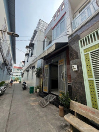 BÁN NHÀ HXH TỈNH LỘ 10,NGAY TÊN LỬA (4m x 17m x 2 TẦNG) ,3 TỶ TL