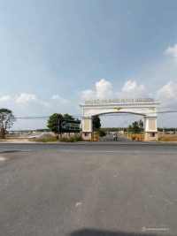 Cần bán lô đất ngay KCN MInh Hưng SIKICO, diện tích 209m, giá chỉ 300 triệu.