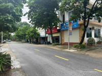 BÁN ĐẤT PHƯỜNG TÙNG THIỆN, TRỤC CHÍNH KINH DOANH, Ô TÔ TRÁNH VỈA HÈ, SÁT 2 TRƯỜN