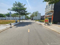 Bán gấp lô đất ngay cổng Khu công nghiệp VSIP2 Tân Uyên Bình Dương. 820 triệu