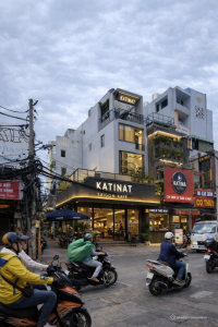 Chuyển nhượng căn góc 2 mặt tiền đường Cách Mạng Tháng Tám, quận 10