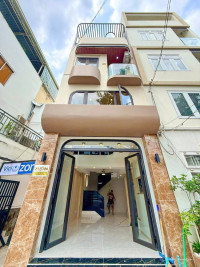 NHÀ PHỐ CĂN GÓC NHÀ 2 MẶT TIỀN HOÀNG SA. QUẬN 1