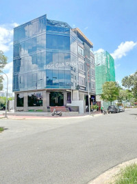 Toà nhà Văn phòng góc 3 Mặt Tiền cực đẹp Khu Kim Sơn. Quận 7