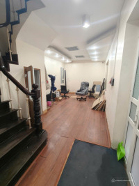 Cho thuê MẶT PHỐ, LÔ GÓC ở Giảng Võ, Ba Đình 65M X 5T giá 35tr