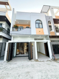 Nhà 2 Tầng 2 Mê - Kiệt ô tô 584 Tôn Đản