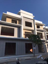 Bán căn góc 2 mặt tiền đường Nguyễn Văn Cừ nối Dài đối diện tiện ích công viên