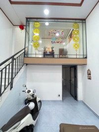 BÁN NHÀ ĐƯỜNG LÒ GỐM,PHƯỜNG 8 (4,1m x 20m HẬU 4,6m)  6,5 TỶ TL