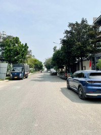 BIỆT THỰ NGAY CÔNG VIÊN ĐẶNG THUỲ TRÂM 10X20, 4 TẦNG. NGỘP 19 TỶ BÁN GẤP, GIÁ RẺ