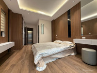 NHÀ ĐẸP QUẬN TÂY HỒ - GẦN HỒ - THANG MÁY - LÔ GÓC 2 MẶT THOÁNG -