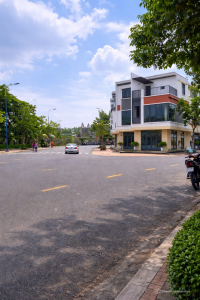 Hiếm! Nhà góc 3 mặt tiền đường thông 15m giá đầu tư chỉ 3.95 tỷ