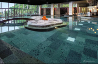 Khách sạn 4 sao - 95 phòng- hồ bơi onsen trong nhà- cho thuê dài hạn- 2,7 tỷ/th