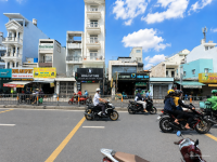 Bán nhà mặt tiền 661 Phan Văn Trị P7, DT 5,4x24m, 2 tầng. Giá 29 tỷ