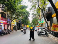 BÁN NHÀ PHÂN LÔ NGHĨA ĐÔ – HOÀNG QUỐC VIỆT 50M² x 5 TẦNG Ô TÔ VÀO NHÀ 13,5ty