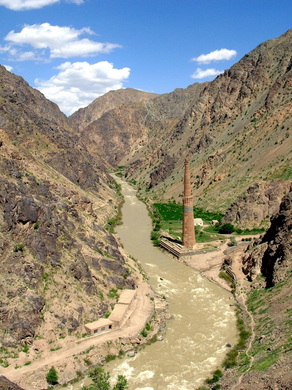 Tháp nghiêng Afghanistan