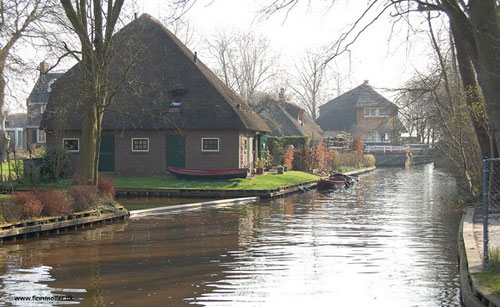 10 ngôi làng nổi tuyệt đẹp trên thế giới