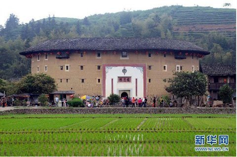 Thú vị bên trong những tòa nhà bằng đất ở Trung Quốc