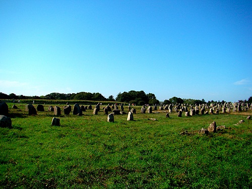 Chiêm ngưỡng đội quân đá bí ẩn ở miền Tây nước Pháp