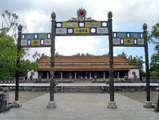 Nét đẹp các lăng tẩm ở Huế