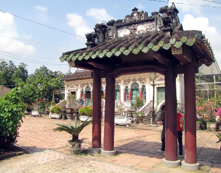 Chiêm ngưỡng ngôi nhà cổ đẹp nhất đất Tây Đô