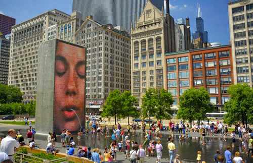 Thành phố của cao ốc và màu xanh