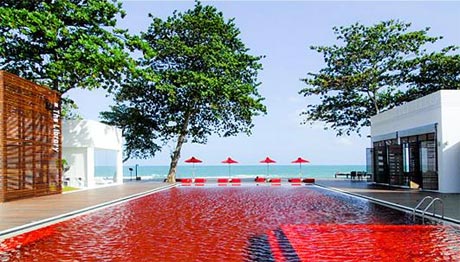 Những bể bơi khách sạn ấn tượng nhất thế giới