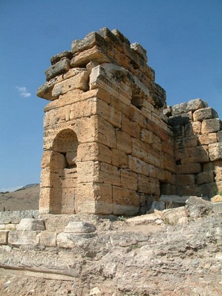 Thành phố linh thiêng Hierapolis