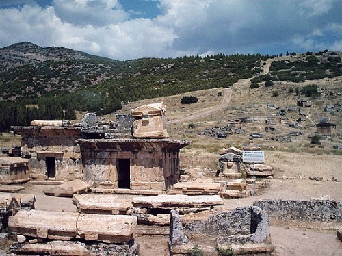 Thành phố linh thiêng Hierapolis