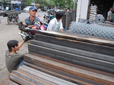 Giá thép lại tăng