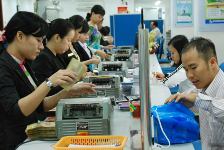 Bắt đầu giảm lãi suất cho vay