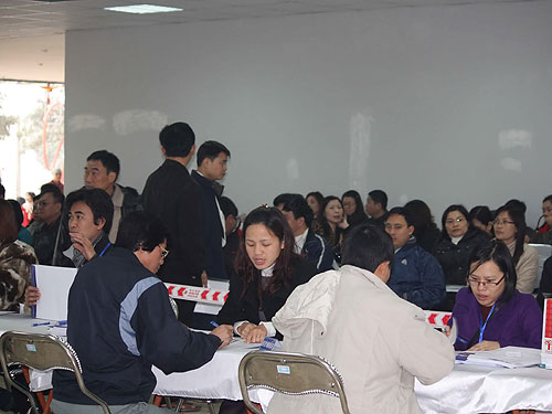 Hà Nội khởi động, TPHCM chờ