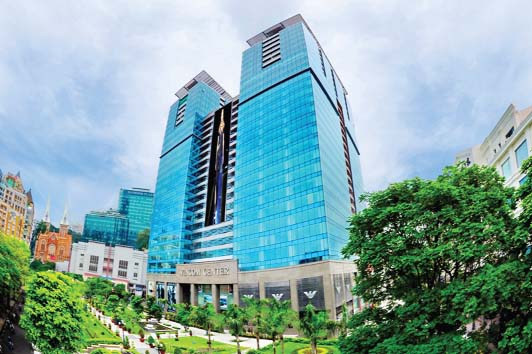 Những doanh nghiệp bất động sản “ngồi trên đống tiền” 