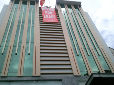 Thị trường bất động sản Hà Nội: Bấp bênh phân khúc văn phòng cho thuê