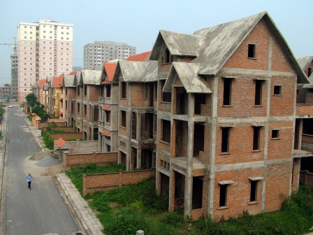 Thực hư chuyện bán tháo bất động sản