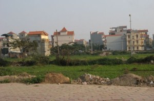 Bất động sản dừng đà bán tháo