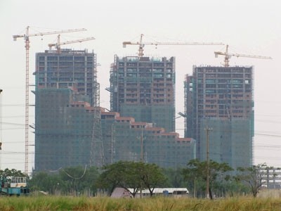 Tái cấu trúc tài chính đầu tư BĐS: Cần tìm lối thoát