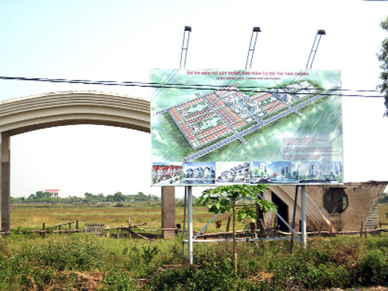 Đất Cảng ngổn ngang dự án