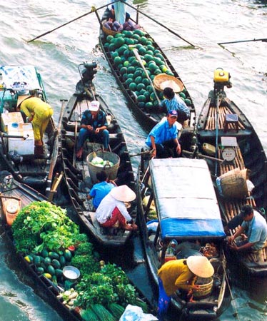 Nhà ở cho người thu nhập thấp: Vì sao dân chưa mặn mà?
