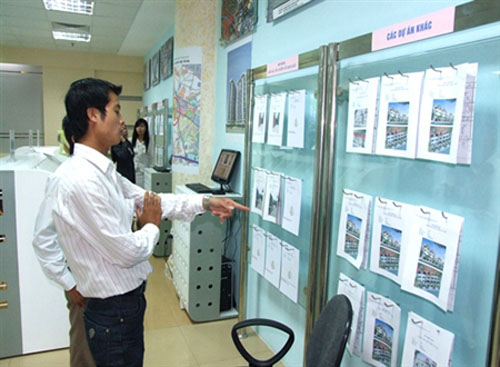 Giá bất động sản “chai lỳ” với “liều thuốc” hạ lãi suất