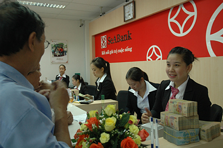 Chờ ngày bỏ trần lãi suất