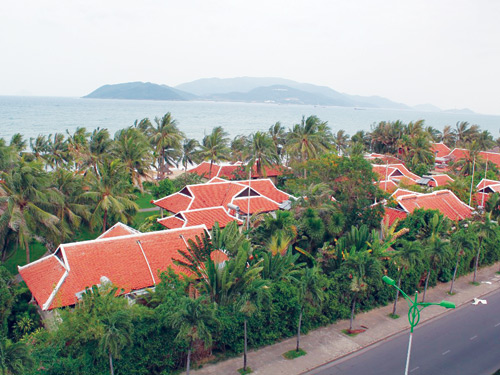 Dẹp bỏ nhiều công trình trên biển Nha Trang