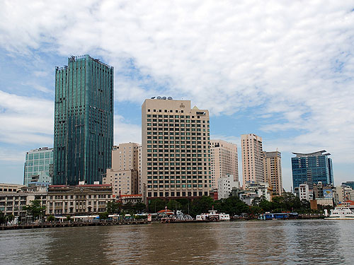 Dự án chộn rộn đổi chủ