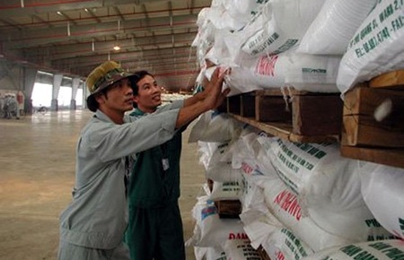 Lãi suất hạ, nhiều doanh nghiệp dửng dưng