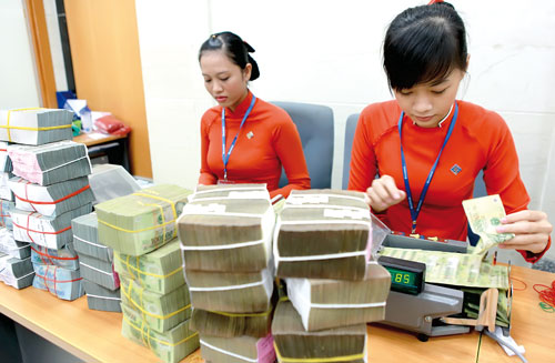 tiếp tục sụt giảm
