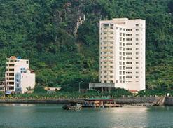 Vinaconex – ITC chuyển nhượng khách sạn Holiday View